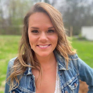 Meet your Posher, Caitlin